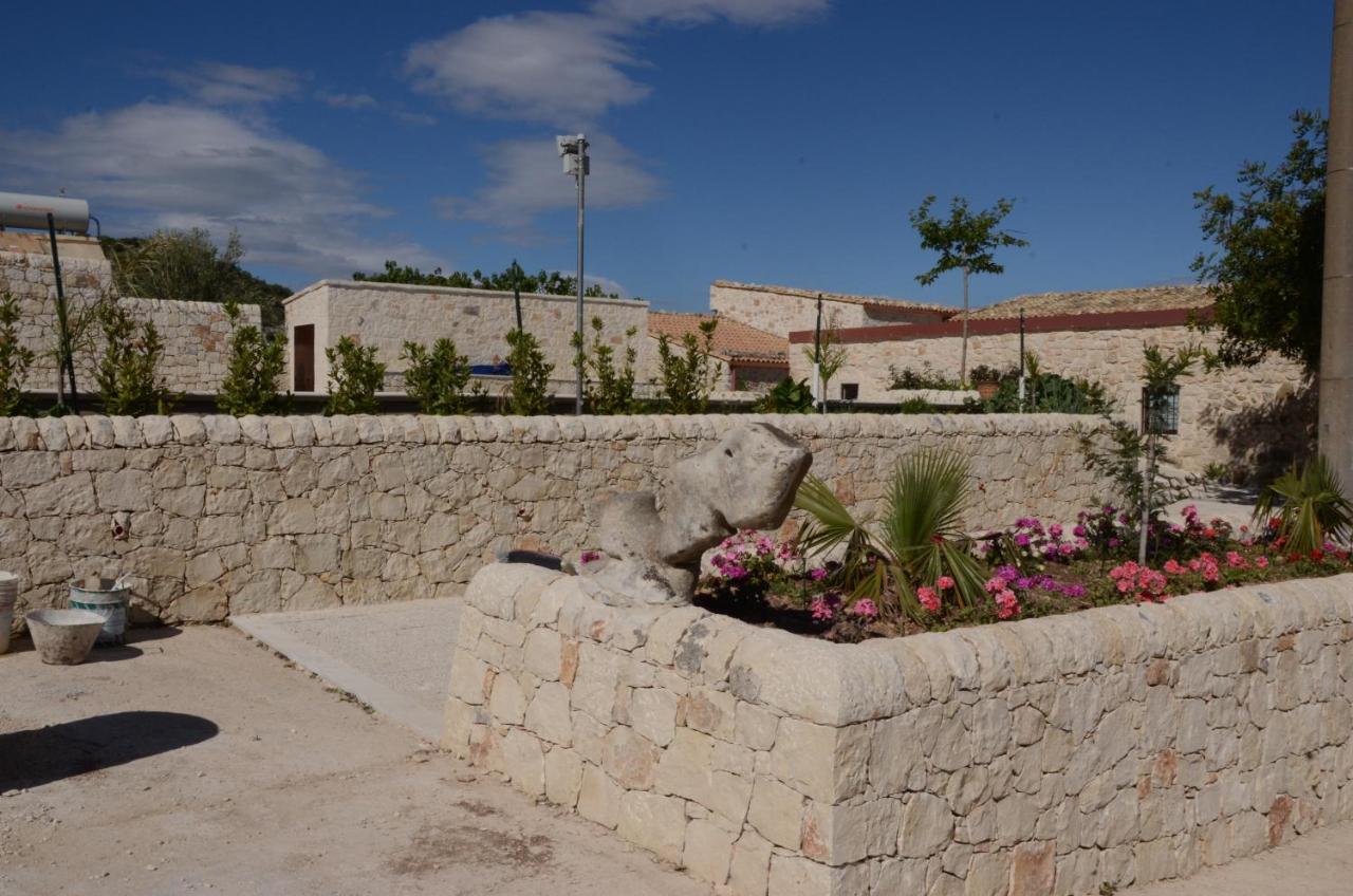 Vivere Gli Iblei - Maison En Plain Air Ragusa Exterior photo